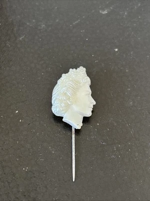 Queen Elizabeth II Portrait Stick Pin - Image 1 of 4