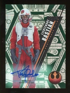 LIEUTENTANT BASTIAN 2016 Topps Tek Star Wars GREEN CUBE AUTO Autogramm SP /10 - Bild 1 von 1