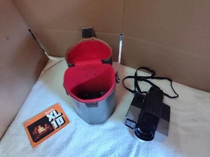 Vintage Kodiak XL10 Movie Camera With Original Carrying Case - Picture 1 of 17