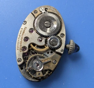 VINTAGE LADIES SWISS ABRA CALIBER 14 WATCH CO MOVEMENT FOR PARTS - Picture 1 of 2