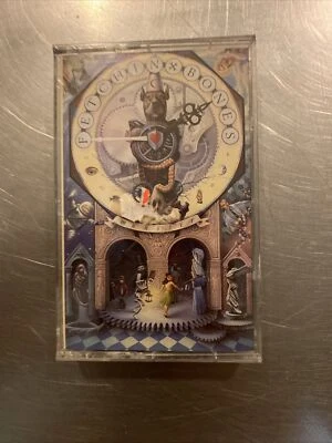 Monster * by Fetchin Bones (Cassette, Jul-1989, Capitol/EMI Records) - Imagem 1 de 4