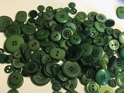 100 Assorted Green Mix Good Quality Buttons (AGB) 100 - Image 1 of 2