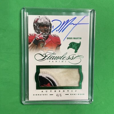 Camiseta deportiva Panini Flawless Emerald 2014 autógrafa usada en juegos #32 Doug Martin 4/5 Foto 1 de 2