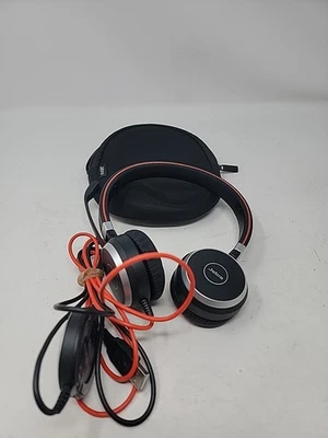 Jabra Evolve 40 USB headset with Microphone and carry bag - Image 1 of 4