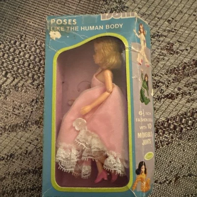 Uneeda Little Miss Dollikin 6 1/2" Poseable Fashion Doll #70800 - Image 1 of 4