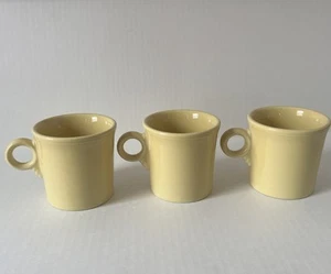 Vintage Fiestaware Tom & Jerry Ring Handle Coffee Tea Mug Cup Yellow Set Of 3 - Picture 1 of 11