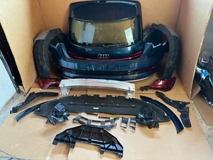 Audi Etron 4KE Heckpaket Parachoques Posterior Alerón Trasero Luces LV5Z - Imagen 1 de 15