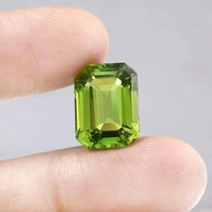 AAA 9.63 Ct Flawless Peridot Green Ceylon Sapphire Loose Emerald Cut Gemstone - Picture 1 of 4