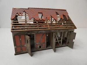 Establo caducado de Busch en kit H0 nuevo y en su embalaje original - Imagen 1 de 8