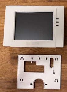 Grafik Bedienteil TouchCenter BUS-2, weiß (Honeywell Security 012577) TOP - Bild 1 von 3