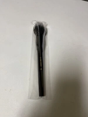 It Cosmetics Brush #5 HEAVENLY LUXE - Image 1 of 2