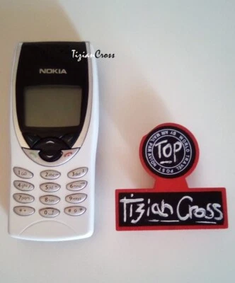 NOKIA 8210 x lavoro sport ORIGINALE NUOVO stile vintage Telefono CELLULARE refly - Immagine 1 di 4