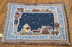 Disney Winne The Pooh & Friends Eeyore Maialino Treno Lancio Tappeto 63" x 44"  - Foto 1 di 7