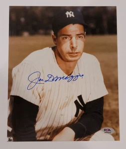 JOE DIMAGGIO Signed 8x10 Photo-HALL OF FAME-NEW YORK YANKEES-PSA - Picture 1 of 6