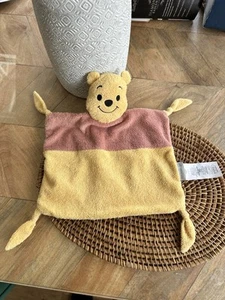 Disney Store Winnie The Pooh Baby Edredón Blankie Doudou 2019 chupete juguete raro - Imagen 1 de 13