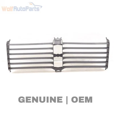 2013-2015 BMW 740LI XDRIVE - Radiator AIR DUCT Grille 7183854 - Image 1 of 4