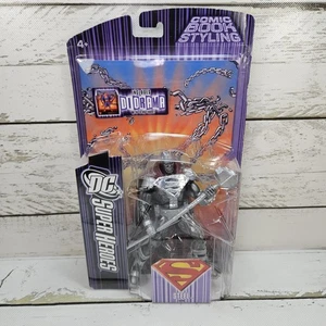 Mattel DC SuperHeroes Steel 2007 6,5" bewegliche Figur mit Diorama Neu - Bild 1 von 11