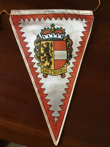 Vintage European travel Pennants/Flags Salzburg - Bild 1 von 1