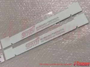 SUBARU IMPREZA WRX STI 05-07 Genuino Puerta Frontal Letra Marca 93063FE030 x2 Set FABRICANTE DE EQUIPOS ORIGINALES - Imagen 1 de 7