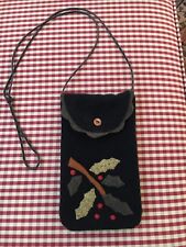 PENNY RUG PURSE CROSS BODY SHOULDER Wool Primitive Hand Stitched HOLLY BERRIES