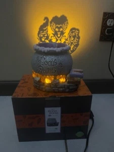 HOCUS POCUS Scentsy Warmer Cauldron Sanderson Sisters Retired Disney 2022 - Picture 1 of 8