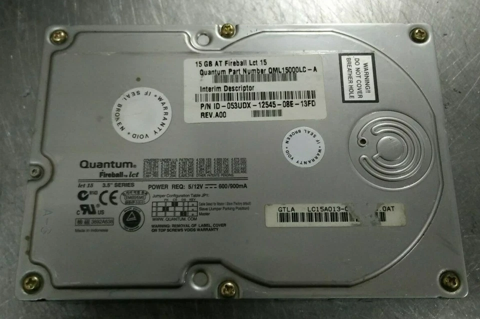 Dell 53UDX (Quantum 15.0AT QML15000LC-A) 15GB 3.5" IDE Hard Disk Drive - Image 1 of 1