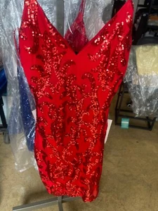 Red cocktail dress - Picture 1 of 7