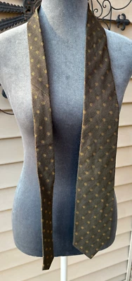 Gravata masculina de lã Joseph Abboud - Verde com redemoinhos dourados - Feita na Itália - Imagem 1 de 4