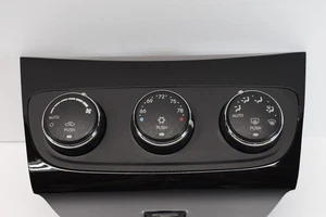 2011-2014 Chrysler 200 Automatic AC Heater Climate Control 55111888AI H4X06 - Picture 1 of 18