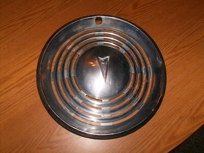 OEM Pontiac Single 14" Hub Cap Wheel Cover 1973 Firebird Ventura Foto 1 de 3