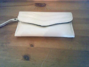 Damen-Handgelenk-Tasche - creme - 11 x 19 cm - Bild 1 von 1