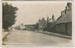 LUKE'S SQUARE, CUMINESTOWN - Aberdeenshire Postcard - Gammie (P2342) - Picture 1 of 2