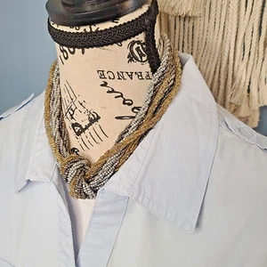 Collar con nudo de cuentas de semillas de oro, plata y metal de oro metálico en capas y retorcido 16" - Imagen 1 de 11