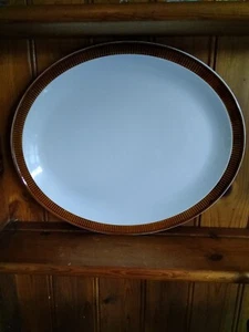 Piatto da portata vintage Poole ceramica marrone castagno - Foto 1 di 3