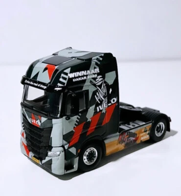 Modelli di camion WSI Iveco S-way AS high 4x2 "winnaar Dakar 2023 edition", 1:50 - Immagine 1 di 4