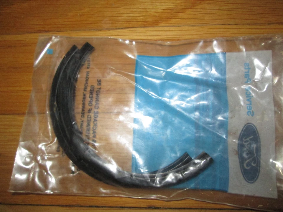 NUEVO EN STOCK CONJUNTO DE SELLO TRASERO CIGÜEÑAL FORD PINTO 1974-1979 D4FZ-6701-A Foto 1 de 2