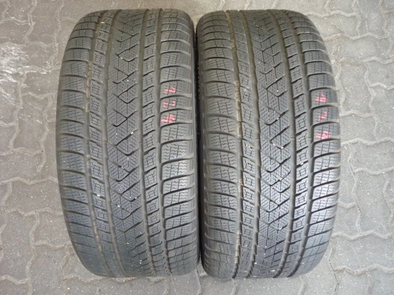 275/35 R20 102V PIRELLI SOTTOZERO 3 RSC RFT RUNFLAT 2x WINTERREIFEN 2 STÜCK - Bild 1 von 1