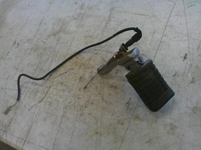 1983-1986 Honda magna V65 VF1100 передний правый водитель ноги колышек подножки и крепление - Изображение 1 из 4