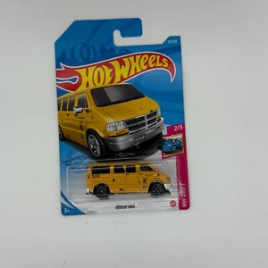 2021 Hot Wheels Dodge Van Yellow - 1:64 #50/250 - Picture 1 of 1