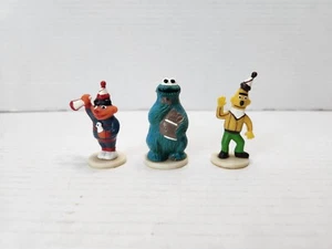 Vintage Sesame Street Cake Decorations Bert Ernie Cookie Monster Toy Figurine - Picture 1 of 6