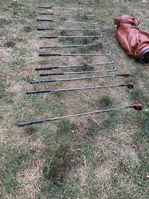 VINTAGE RARE TOMMY ARMOUR EMBLEM IRON SET  And Drivers Wooden Also Golf Bag - Image 1 of 3