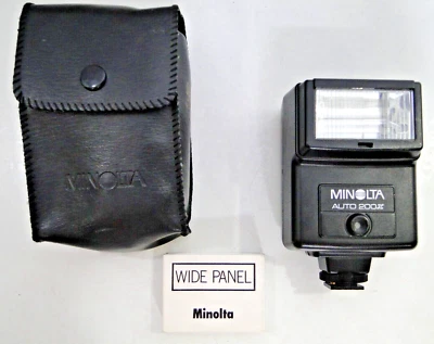 Minolta Auto 200X Flash, Wide panel with Case - Image 1 of 4