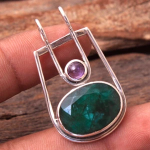 Lab created Dyed Emerald Gemstone 925 sterling Silver Jewelry Designer Pendant - Picture 1 of 4