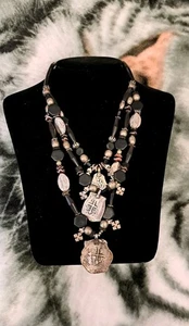 PAQUETE DE MOMIA de colección por DOUG & MARY HANCOCK MONEDA ESTERLINA COLLAR RARO - Imagen 1 de 12