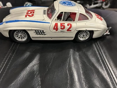 Mercedes Benz 300SL Mille Miglia #452 1954 diecast Burago escala 1:18 Foto 1 de 4