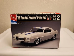 AMT ERTL 1969 Pontiac Firebird T/A Trans Am 1996 1:25 Model Kit #8583 *Open Box* - Bild 1 von 5
