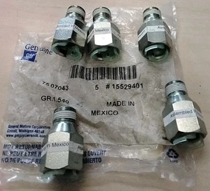 Genuine GM#15529401 Connector Engine Oil Cooler Hose (Pack Of 5) - Picture 1 of 3