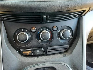 OEM Climate Control Heat/AC Front Manual 13-16 ESCAPE 1241621 - Picture 1 of 12