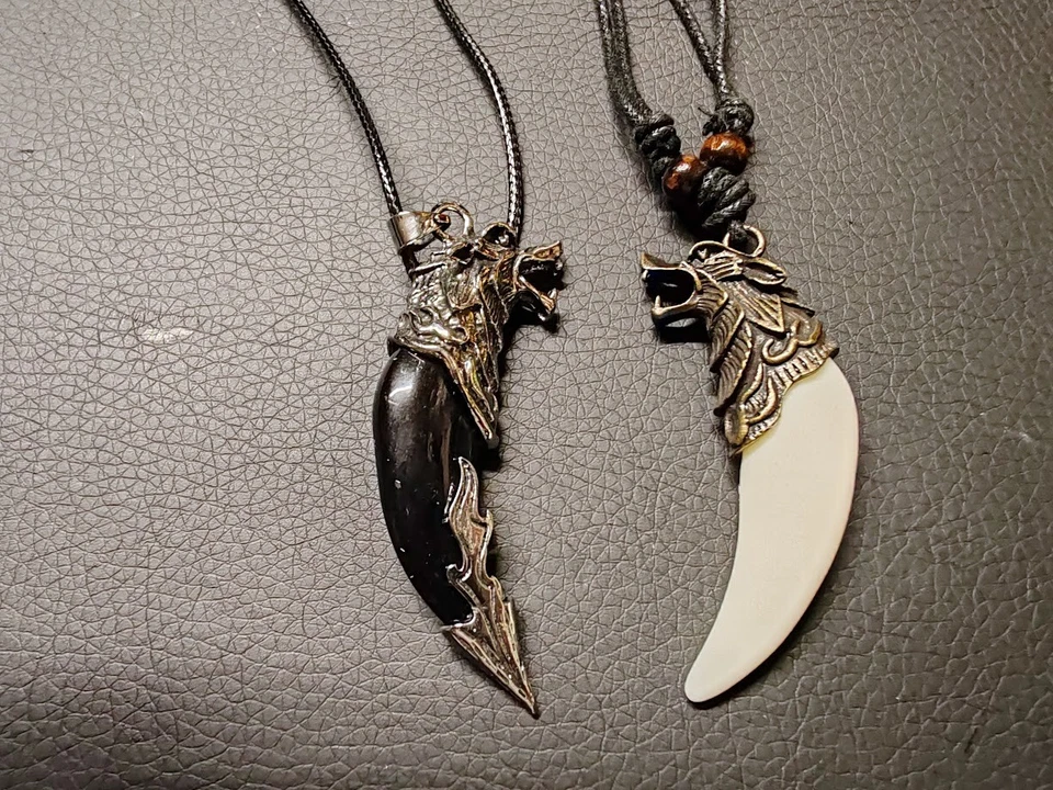 Wolfszahn Kette Wolfkopf Wolfzahn Halskette Wolf Lederkette Kette-Anhänger - Bild 1 von 1