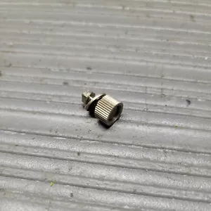 Realistic Sa-1001 Amplifier Ground Post - Picture 1 of 2